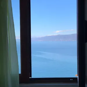 Syzo Rooftop 360° , Pogradec Albanien